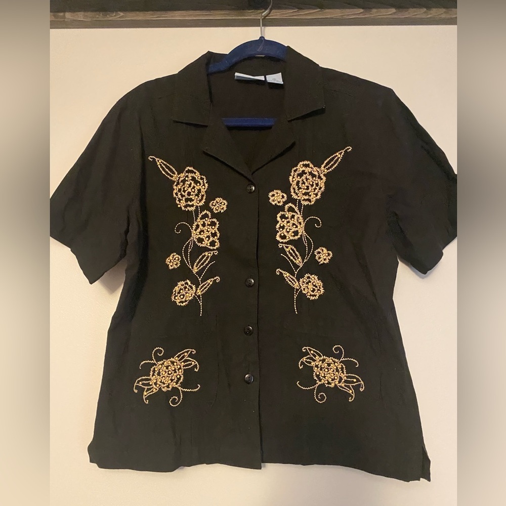 Jane Ashley button down short sleeve beaded top